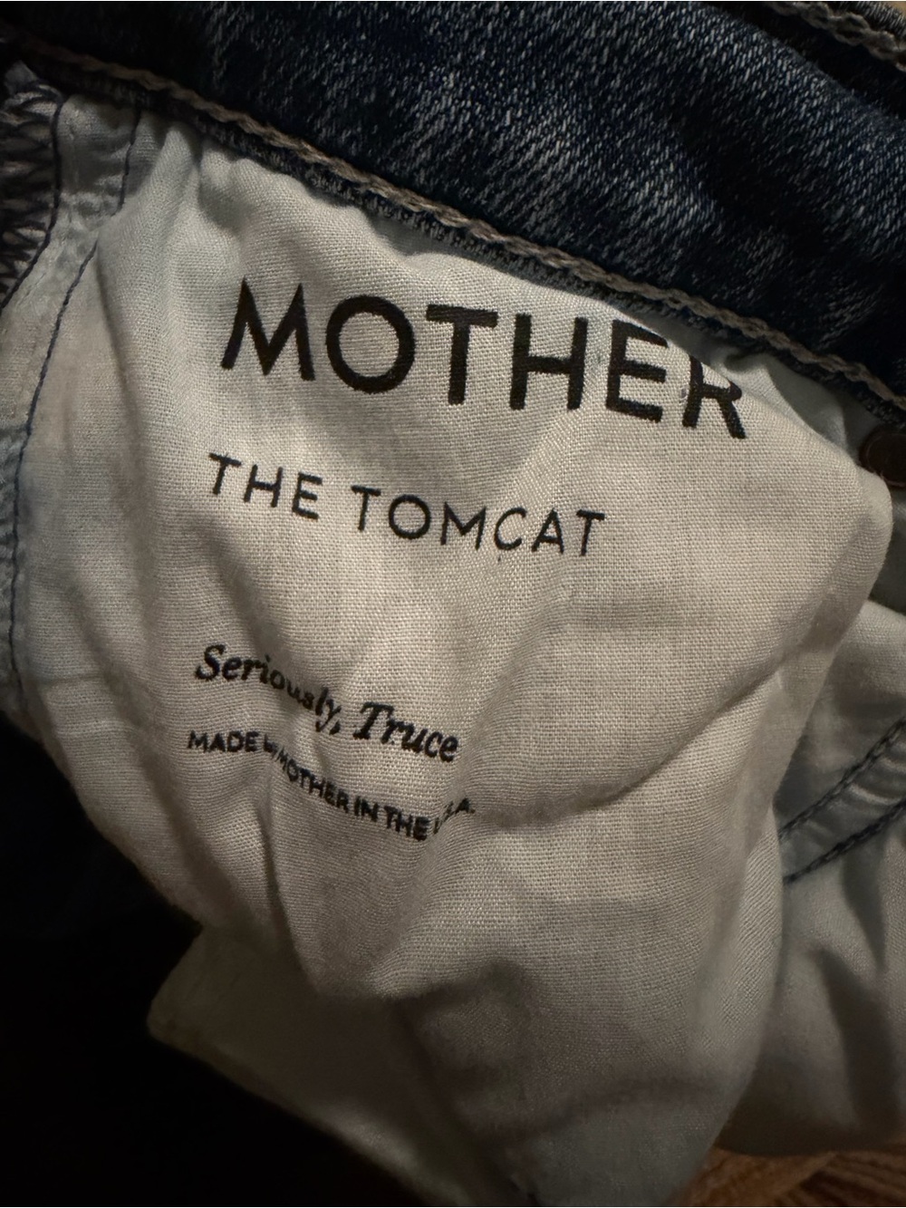 Mother Tomcat View 3